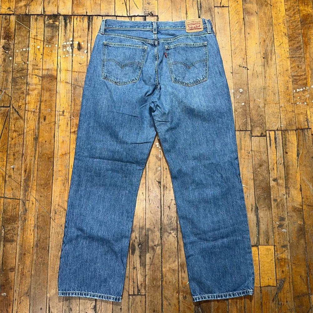 Levi's Jeans Women's 32 Blue Denim Low Pro Straight Distressed‎ Pocket Red Tab - Picture 2 of 9
